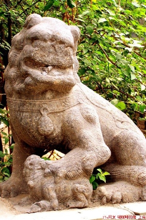 Stone lion from the Liao Empire