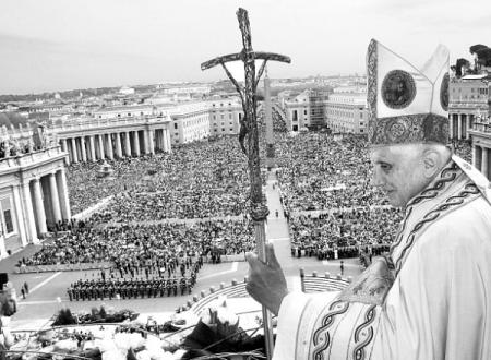 Pope Benedict XVI blesses the crowd