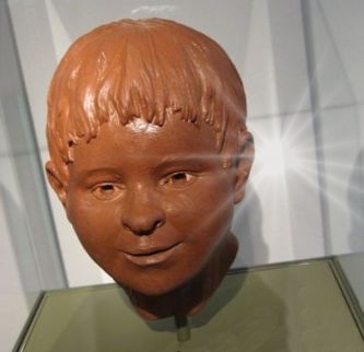 A reconstruction 
of a Kongemose boy.