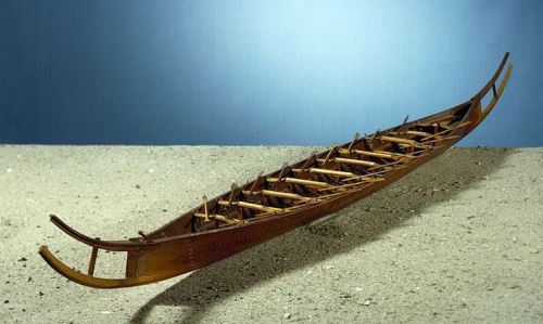 Model af Hjortspring båden