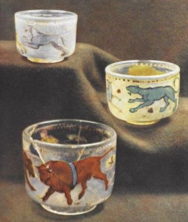 Painted Roman glass bowls from
Eastern Sjælland graves