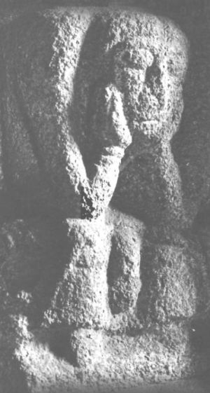 Granit døbefont i Almind Kirke