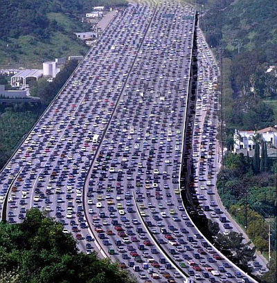 Trafik kaos på amerikansk motorvej