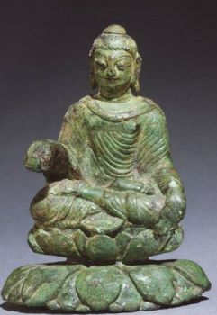 Gandhara Buddha fundet i en jernaldergrav fra omkring år 600 e. Kr. på Helgø i Sverrige