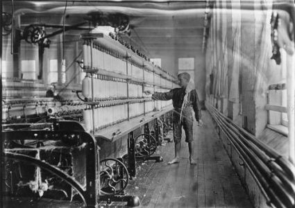 Mule spinning room in Chace Cotton Mill in Bulington England
