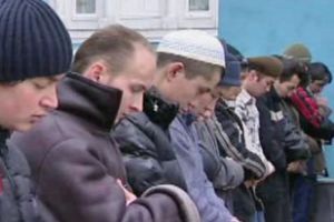 Young English converts in Friday prayer