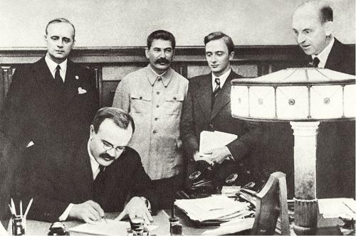 The German-Soviet pact is signed