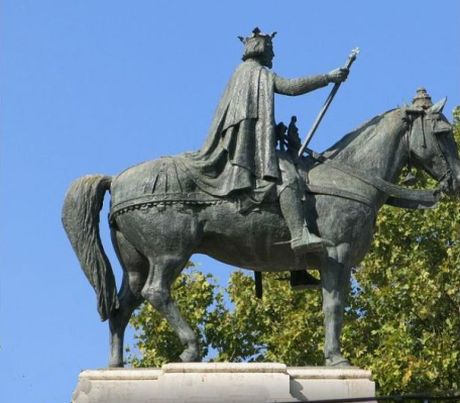 Rytterstatue af kong Ferdinand i Sevilla